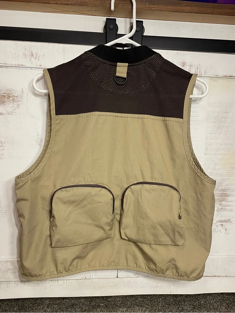 Rustic Rudge khaki brown fishing vest. Multi-Pocket Utility Vest. NWOT!